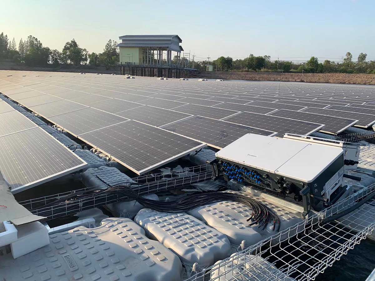Франція виставляє на аукціон 324 МВт комерційної сонячної потужності